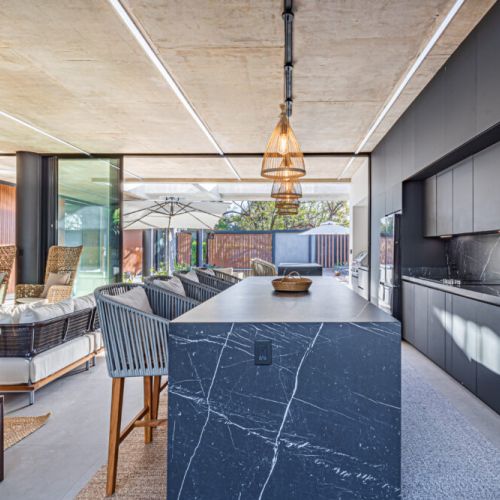 Fully equpied modern kitchen