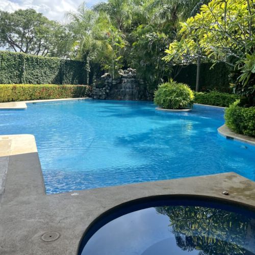 Your big beautiful pool.